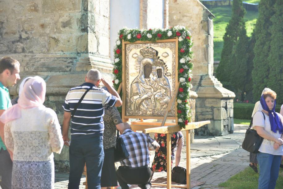  Icoana făcătoare de minuni a Sfintei Ana de la Mănăstirea Bistrița/ Foto: Lucian Ducan