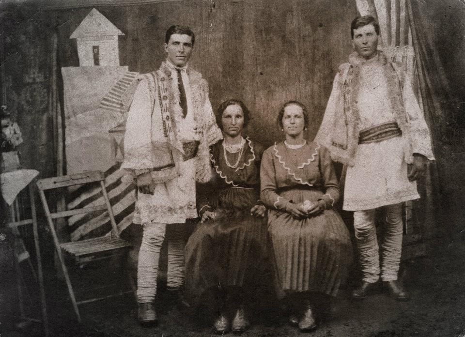 Locuitori ai satului 