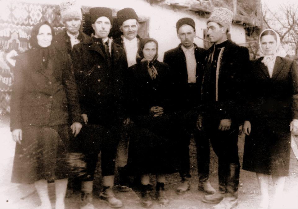 Locuitori ai satului