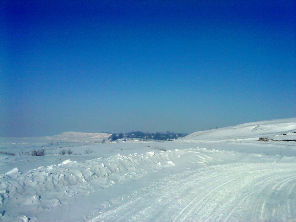 Frumuseţea iernii – în drum spre Poieniţa