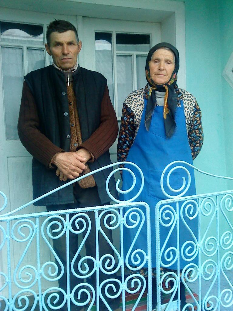 Aprilie 2013 – Fam. Anton Neculai şi Aglaia