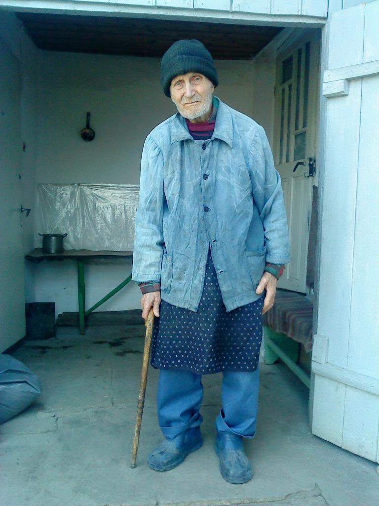 Aprilie 2013 | Roșu Petru (99 ani)