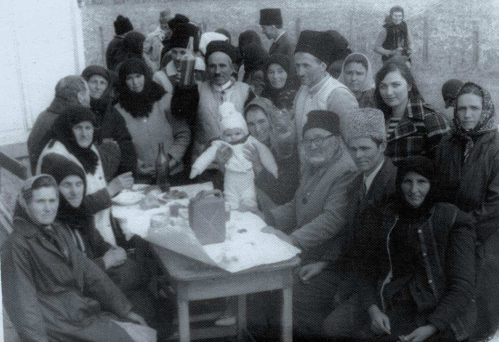 Anii '70 | Hramul bisericii cu Pr. Alexandru Zaharescu