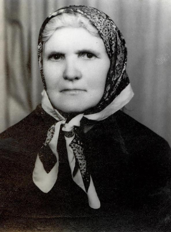 1972 | Roşu Maria (71 ani), după moartea soţului Gheorghe Roşu | Arhiva personală Roşu Petrea