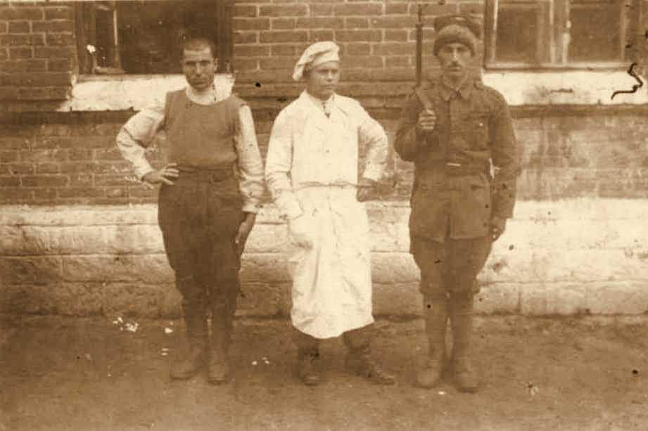 12 octombrie 1941, Vărâncău – jud. Râbniţa (Ucraina) | Roşu V. Petru | Arhiva personală Roşu Petrea